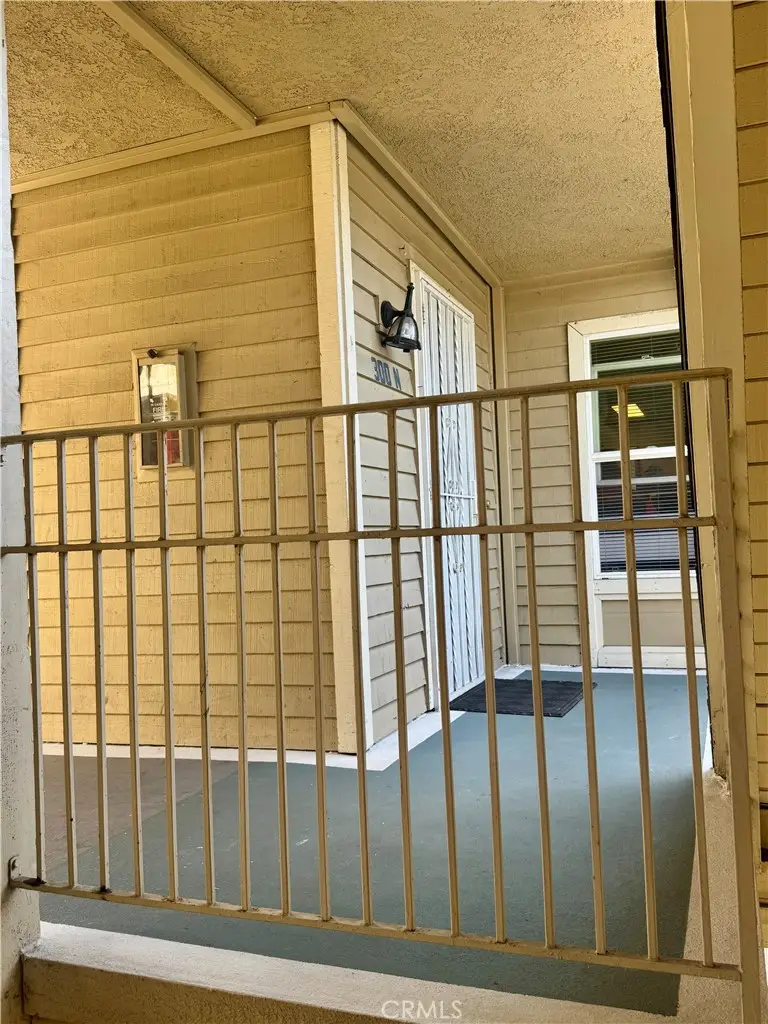 300 E Chestnut Avenue #301, Santa Ana, CA 92701 - #3