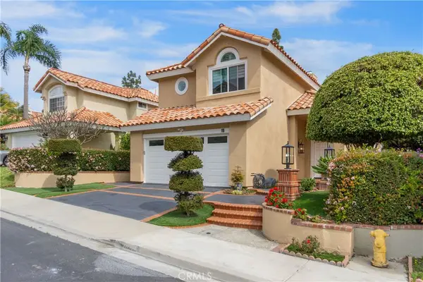 15 Tierra Vista, Laguna Hills, CA 92653