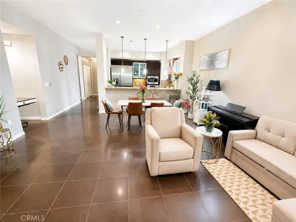 21 Gramercy #204, Irvine, CA 92612
