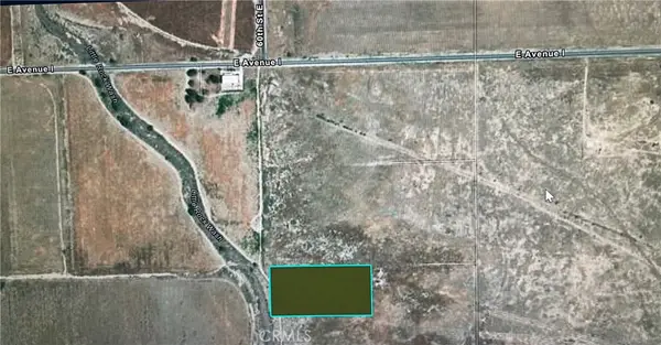 60 Kettering, Lancaster, CA 93535