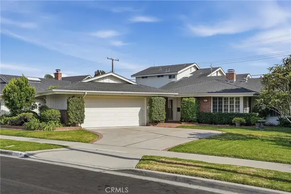 2037 S Capella Court, Costa Mesa, CA 92626