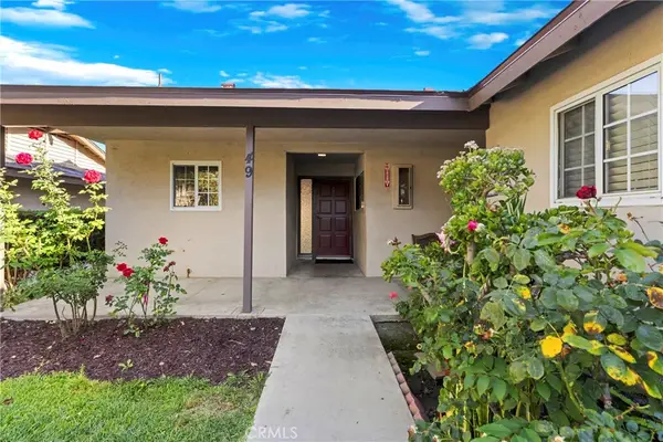 521 S Lyon #49, Santa Ana, CA 92701