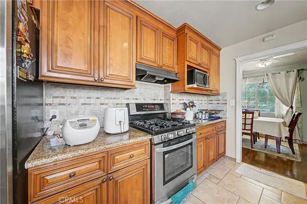 925 W Maplewood, Fullerton, CA 92832
