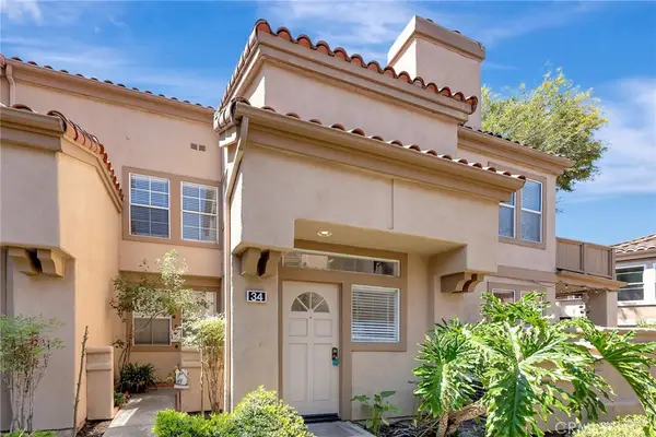 34 Magellan Aisle, Irvine, CA 92620
