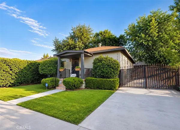 220 W Kendall, Corona, CA 92882