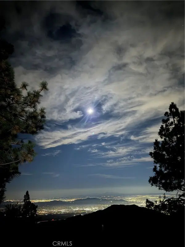 31601 Inspiration, Running Springs, CA 92382