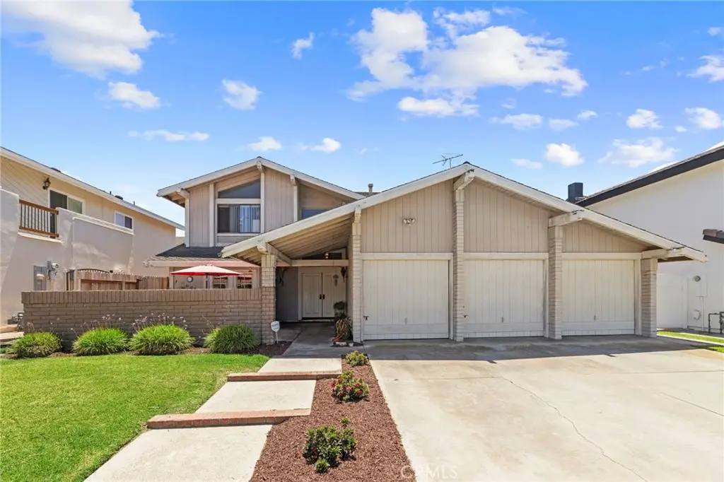 8472 Deepview Drive, Huntington Beach, CA 92646 - #1