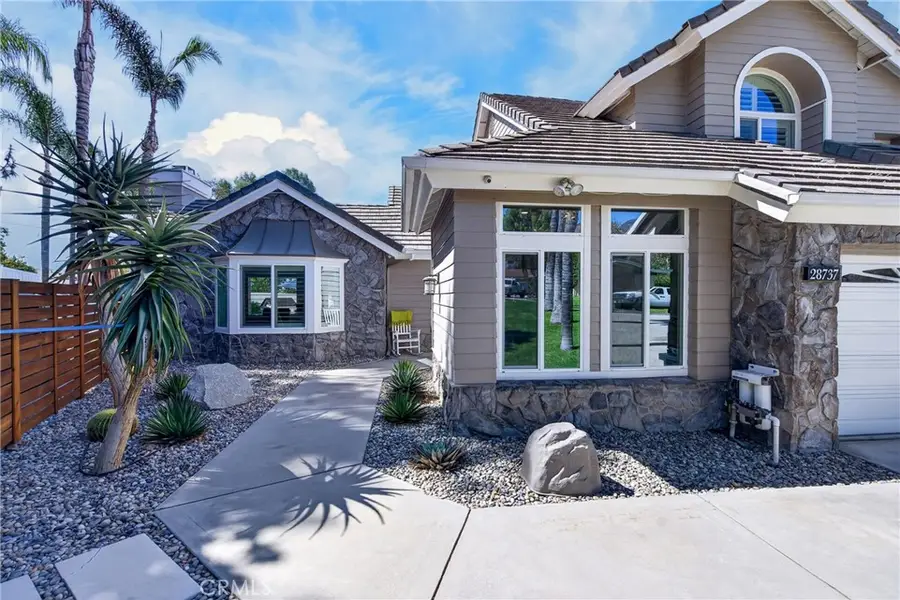 28737 Live Oak Road, Highland, CA 92346 - #3