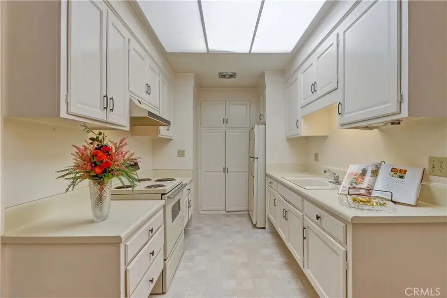 2054 Via Mariposa #E, Laguna Woods, CA 92637 - #3