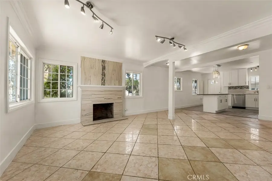 2101 S Sycamore, Santa Ana, CA 92707 - #3
