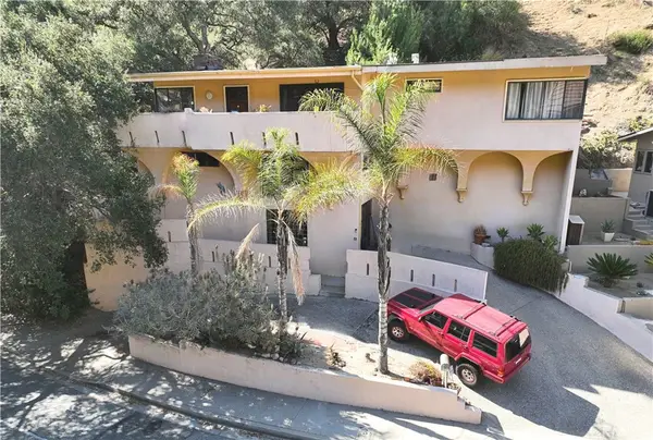 2567 E Chevy Chase, Glendale, CA 91206