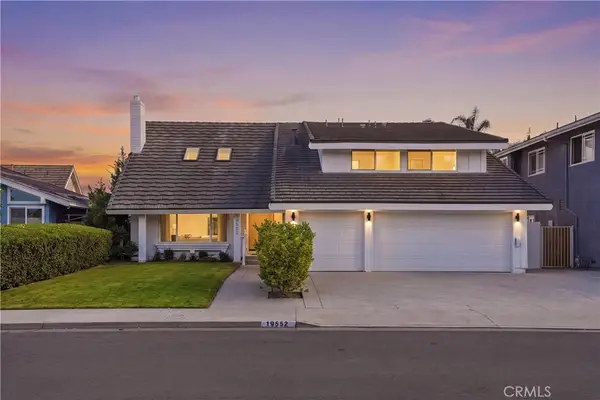 19552 Helena Circle, Huntington Beach, CA 92646