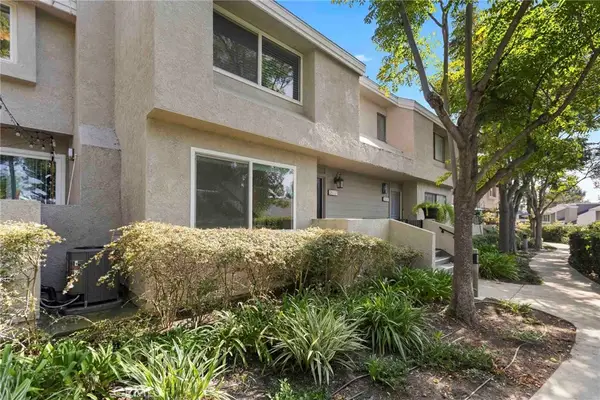 26337 W Grove Cir, Lake Forest, CA 92630