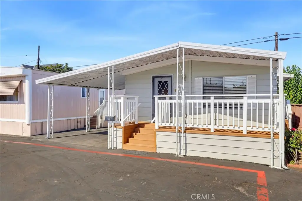 2060 Newport Boulevard #21, Costa Mesa, CA 92627 - #1