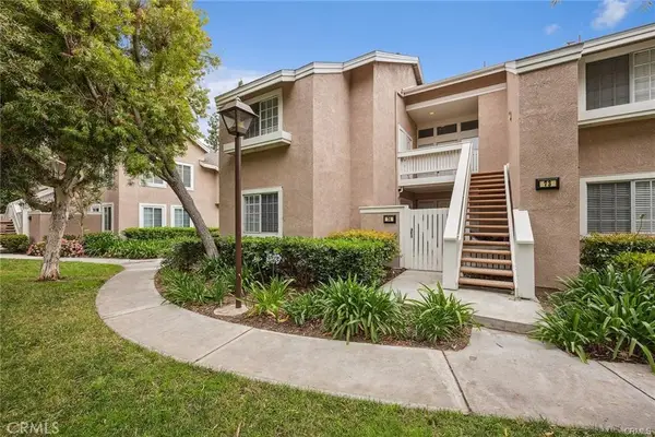 74 Woodleaf, Irvine, CA 92614