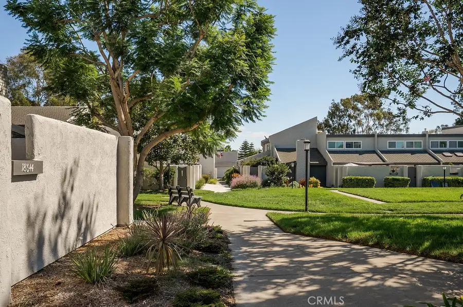 18644 Applewood, Huntington Beach, CA 92646 - #3