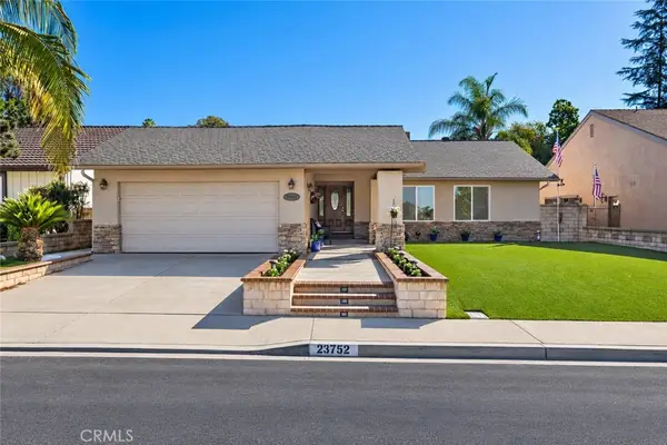 23752 Via Navarra, Mission Viejo, CA 92691