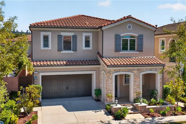 66 Royal Pne, Irvine, CA 92602