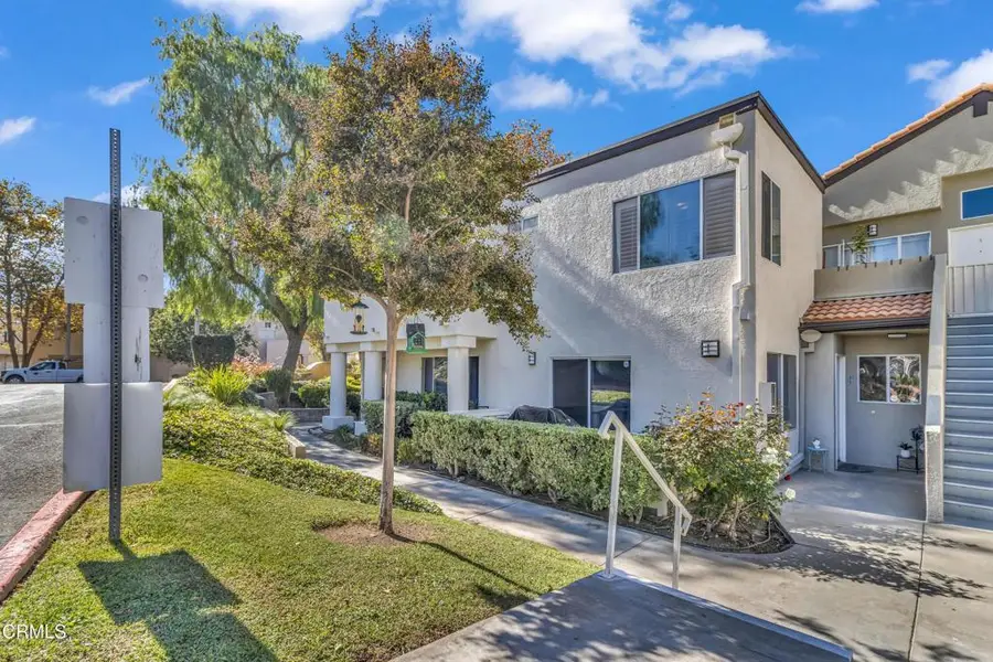 21334 Nandina Lane #204, Newhall, CA 91321 - Image #3