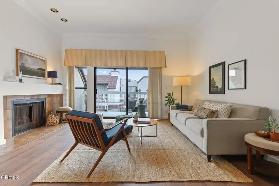 436 E Palm Avenue #301, Burbank, CA 91501 - #3