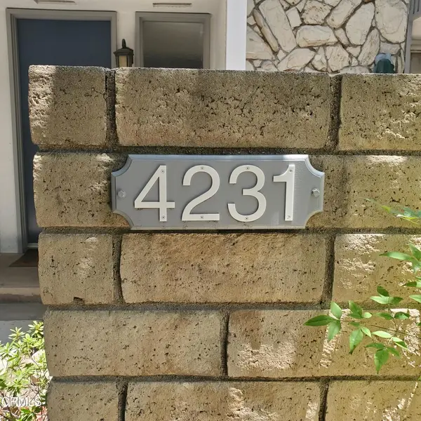 4231 Sarah Street, Burbank, CA 91505