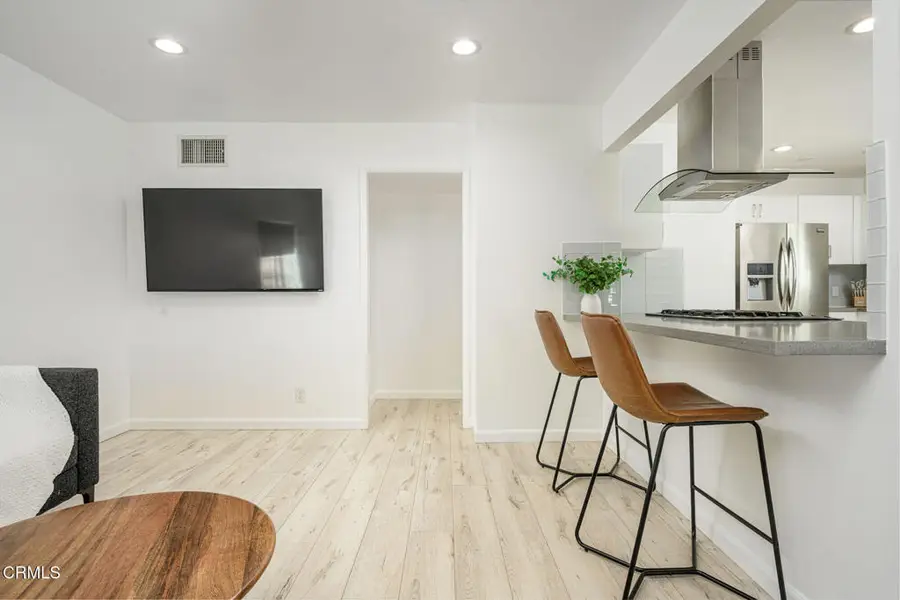 11118 Califa Street, North Hollywood, CA 91601 - #3