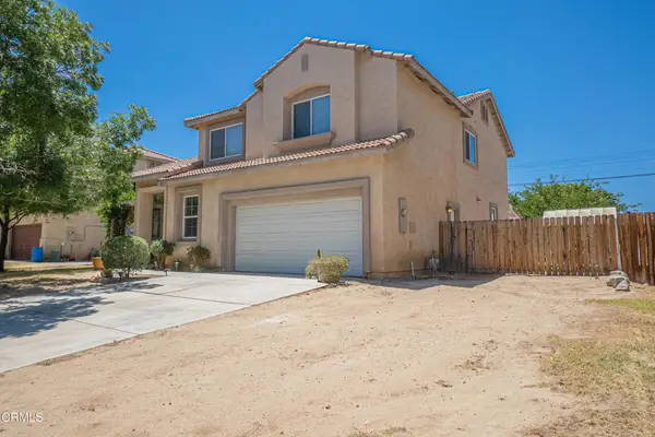 38519 37th Street E, Palmdale, CA 93550