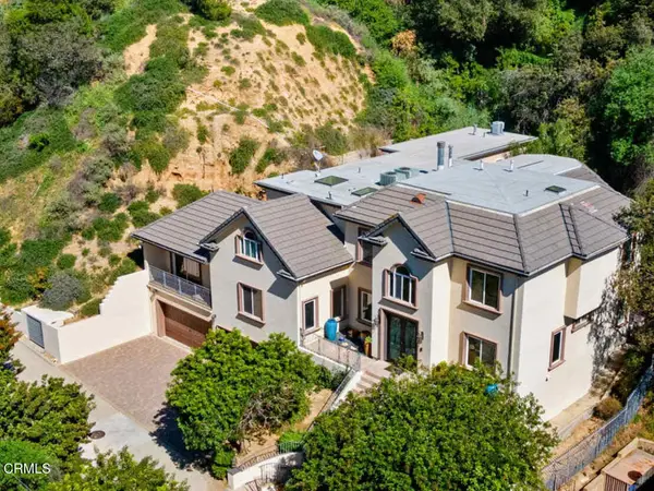 3263 New York Drive, Pasadena, CA 91107