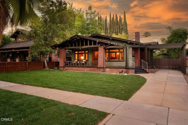 116 N Meridith Avenue, Pasadena, CA 91106