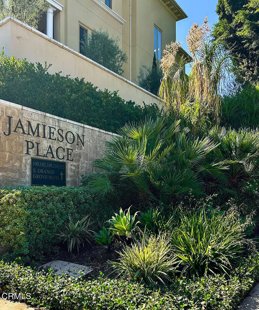110 S Orange Grove Boulevard #106, Pasadena, CA 91105 - #2