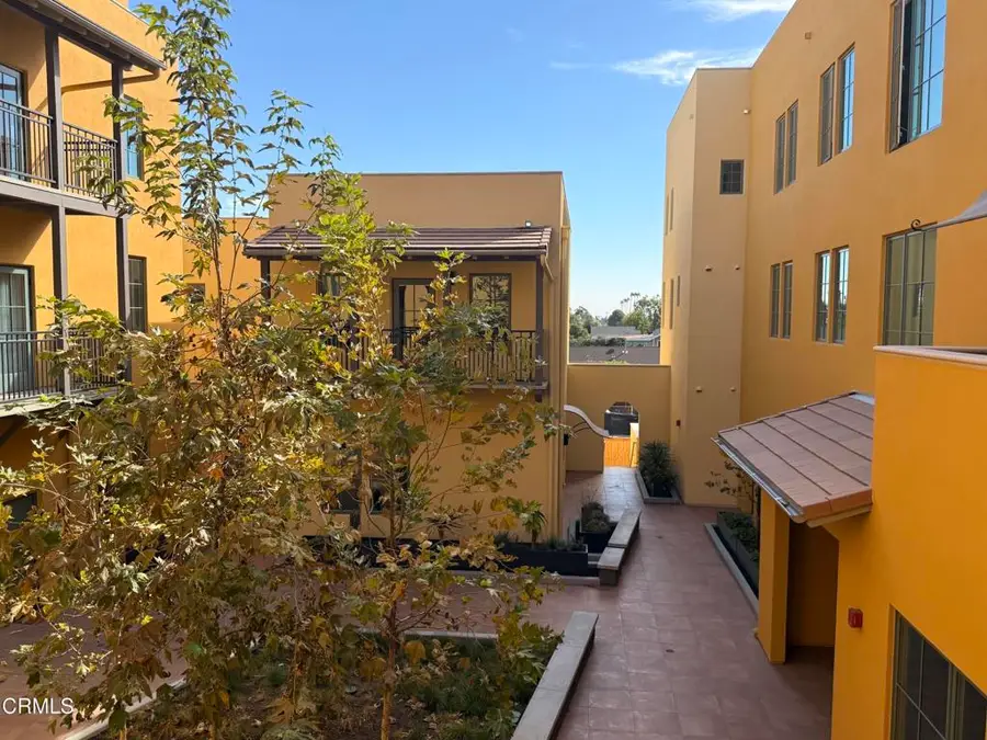 1878 E Walnut Street #201, Pasadena, CA 91107 - #2