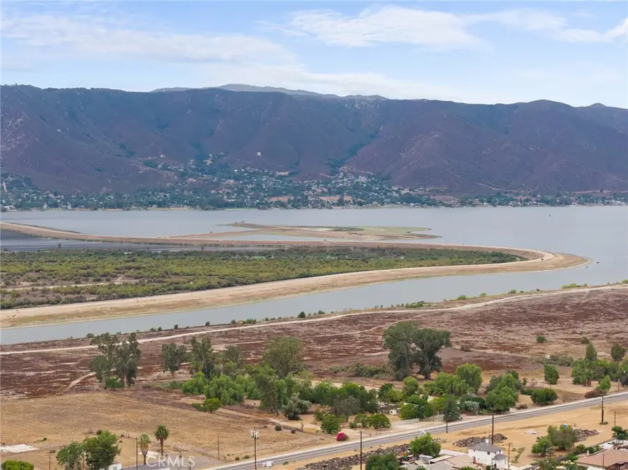 816 E Lakeshore, Lake Elsinore, CA 92530 - Image #2