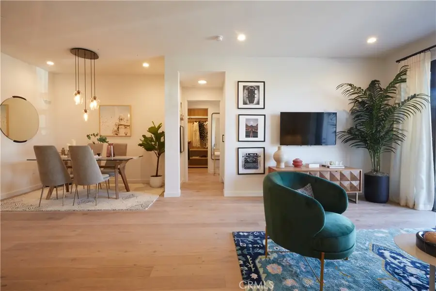 1333 S Orange Grove Avenue #311, Los Angeles, CA 90019 - Image #2