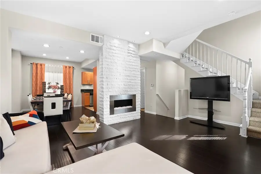 879 Michigan #G, Pasadena, CA 91107 - #3