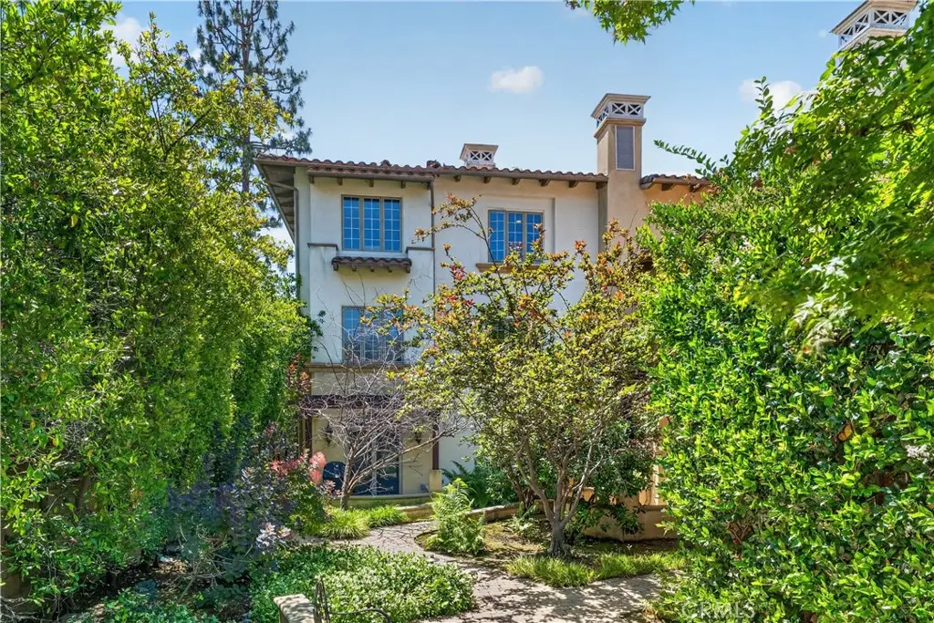 2454 Oswego #301, Pasadena, CA 91107 - #1