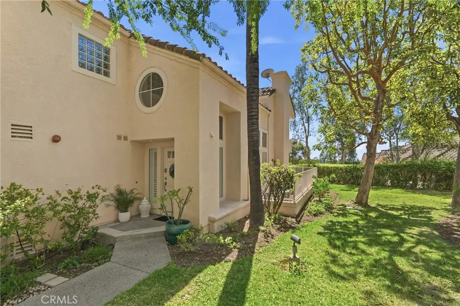 1872 Caminito De La Narcissa, Glendale, CA 91208 - #3