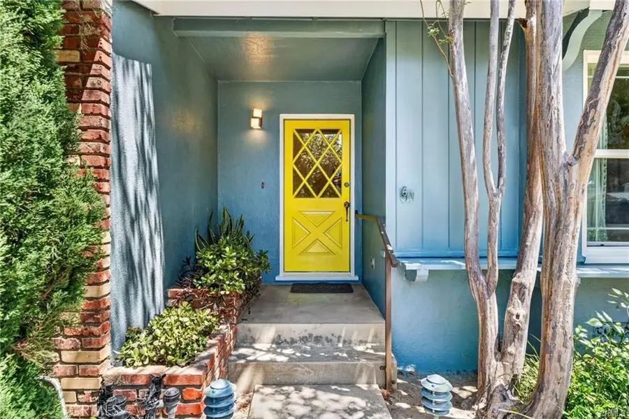 17061 Parthenia St, Northridge, CA 91325 - #3