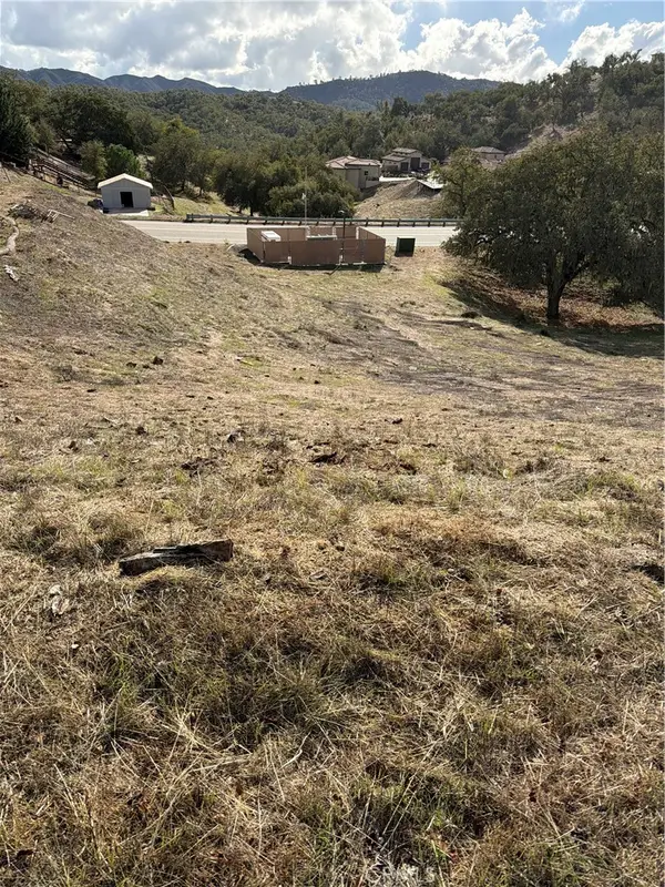 2480 Sand Harbor, Paso Robles, CA 93446