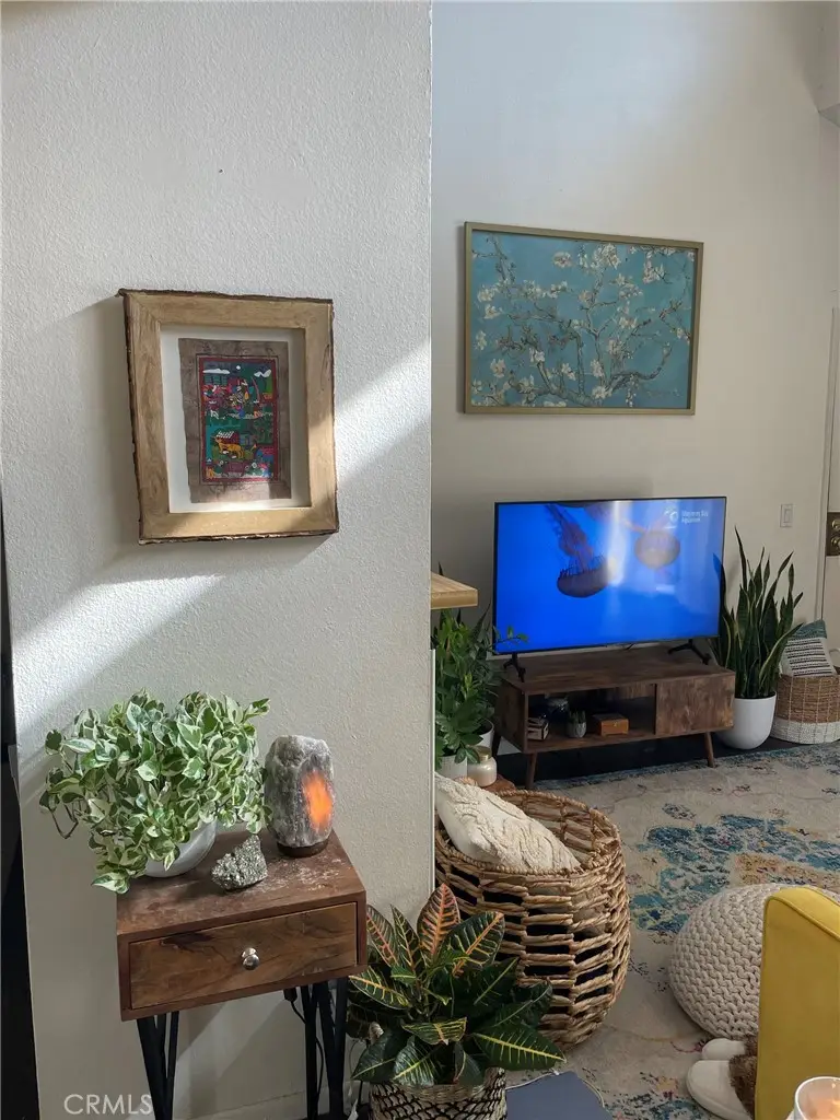 8221 Langdon #204, Van Nuys, CA 91406 - #2