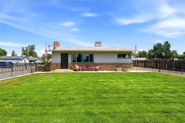 4007 W Myrtle Avenue, Visalia, CA 93277
