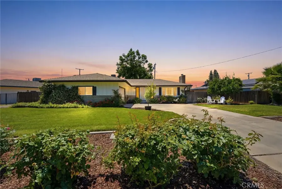 2709 W Royal Oaks, Visalia, CA 93277 - #2