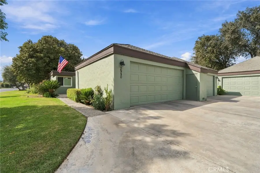 2950 W Border Links Drive, Visalia, CA 93291 - #3