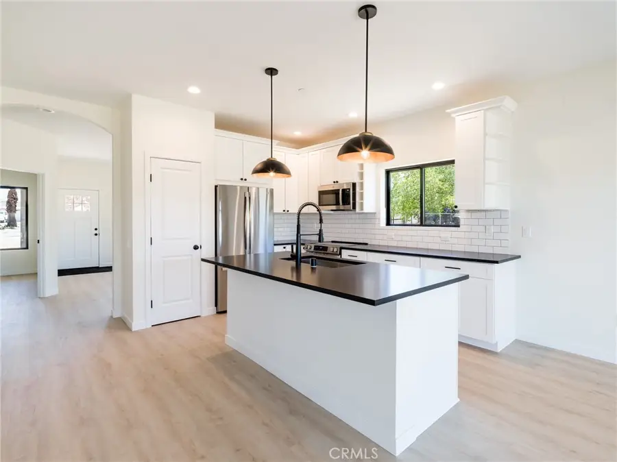 7220 Hanford, Yucca Valley, CA 92284 - #2