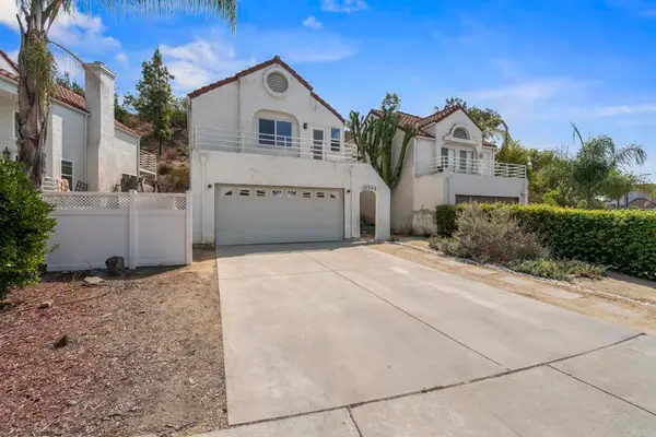 10525 Flora Verda Court, Santee, CA 92071