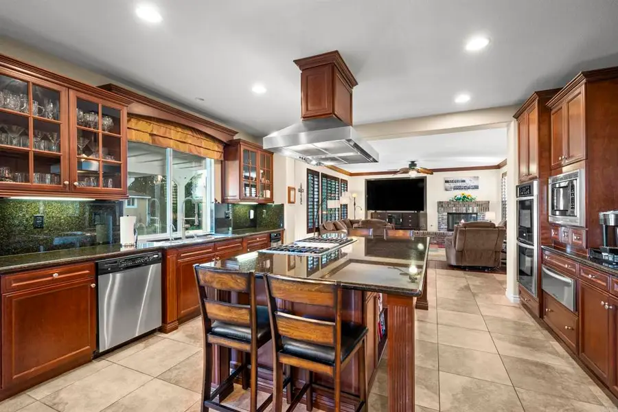 739 Agua Vista Dr, Chula Vista, CA 91914 - Image #2