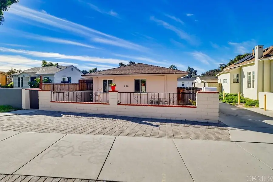 818 820 San Pasqual Street, San Diego, CA 92113 - Image #2