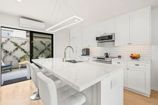 909 Olive Avenue, Coronado, CA 92118