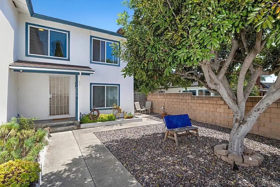 5676 Chateau Dr, San Diego, CA 92117 - #3