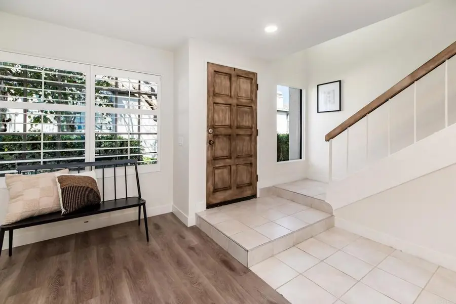 4084 Crystal Dawn Lane #105, San Diego, CA 92122 - #3