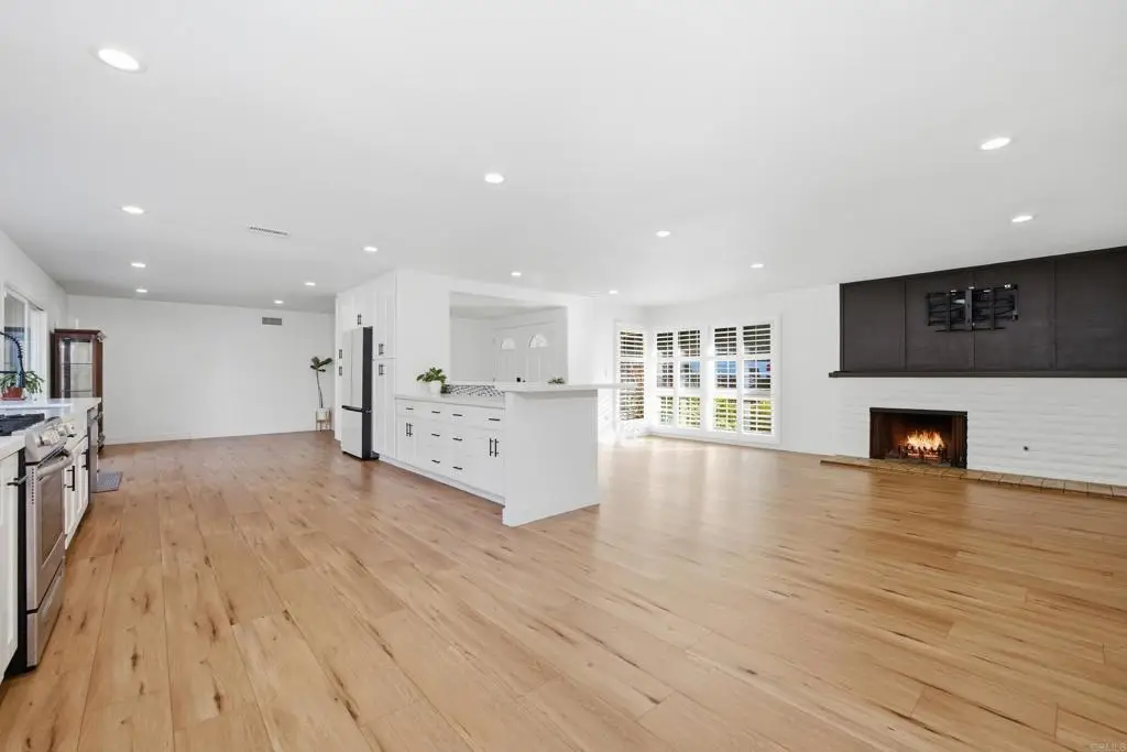 5627 Yerba Anita, San Diego, CA 92115 - #1